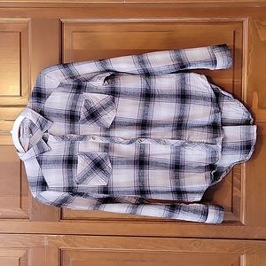 Hi-lo plaid button up